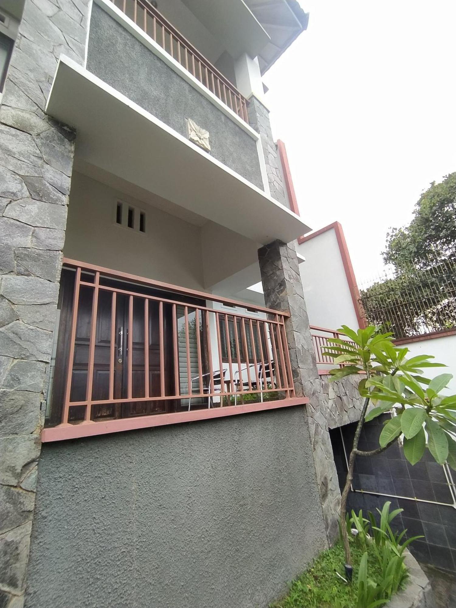 Villa Padasuka Raisa By Grorental Bandung Exterior foto